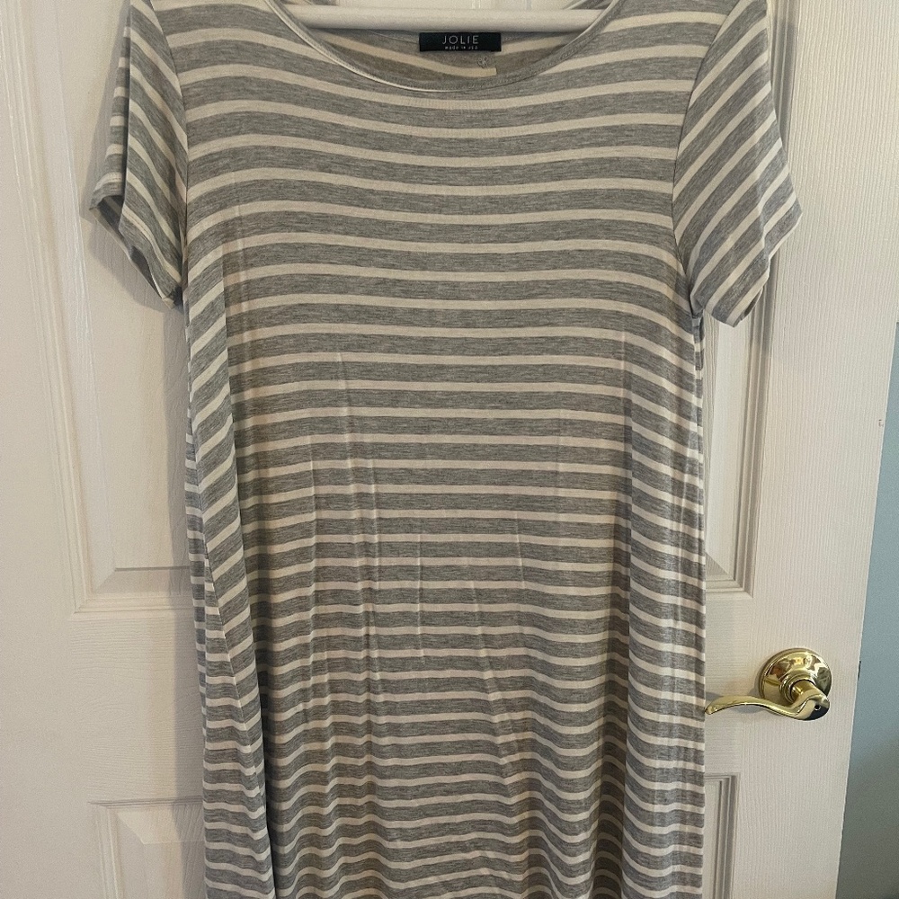 Jolie Gray and White Striped T-Shirt Dress, size medium